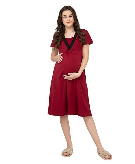 Mamacouture Solid Front Pocket Half Sleeves Maternity & Nursing Night Dress - Maroon
