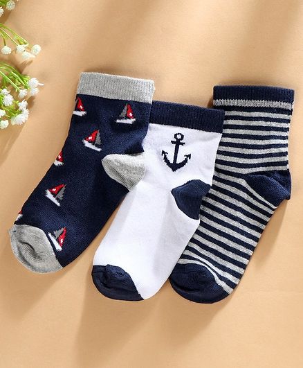 Mustang Socks Ship Design Set of 3 - White Navy Blue