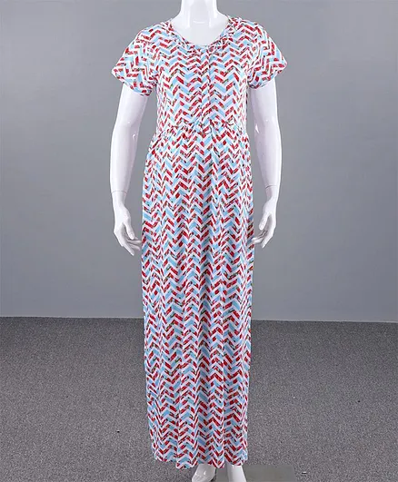 Kriti Half Sleeves Nighty Chevron Print - Off White