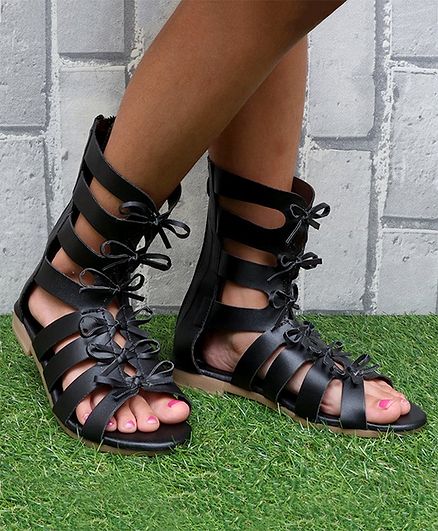 D'chica Bow Detailed Gladiator Sandals - Black