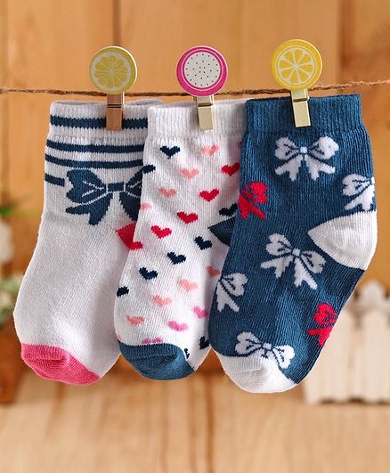 Cute Walk by Babyhug Anti Bacterial Ankle Length Socks Bow & Heart Design Pack of 3 - Navy Blue White