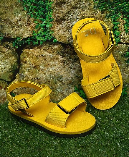 D'chica Solid Sandals - Yellow