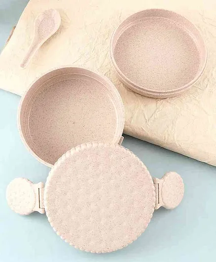 Lunch Box with Clip Lock Lid & Spoon 550 ml - Cream