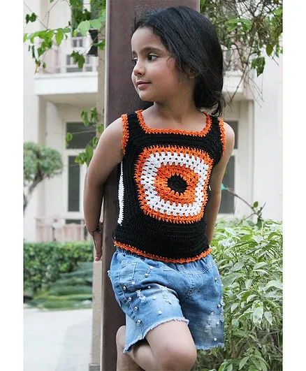 Woonie Sleeveless Handmade Crochet Rectangle Pattern Crop Top - Black