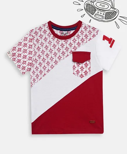 Blue Giraffe Half Sleeves Printed Tee - Maroon