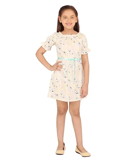 Cutecumber Half Sleeves Floral Printed Fit & Flared Dress - Yellow