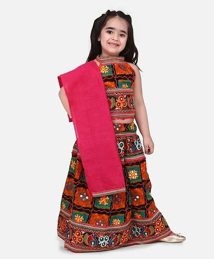 BownBee Sleeveless Mirror Work Choli With Lehenga & Dupatta Set - Orange