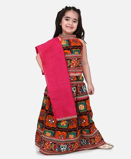 BownBee Sleeveless Mirror Work Choli With Lehenga & Dupatta Set - Orange