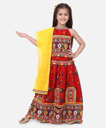 BownBee Short Sleeves Pleated Choli With Bandhani Lehenga & Dupatta - Red