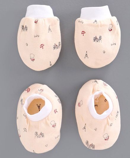 Simply Mittens and Booties Umbrella Print - Cream