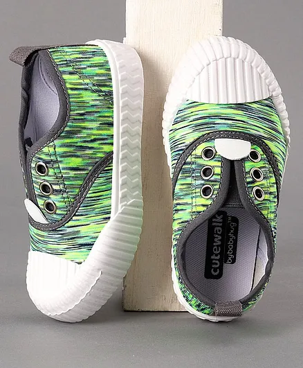 Cute Walk by Babyhug Casual Shoes - Green