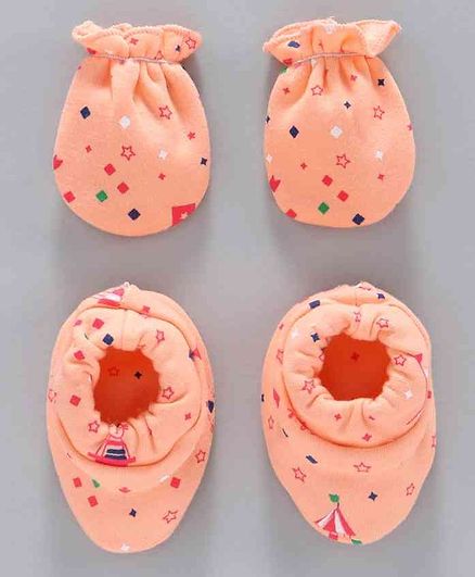 Child World Mittens and Booties Set - Peach