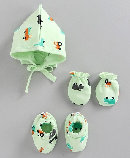 Child World Cap Mitten & Booties Car Print Green - Diameter 8 cm