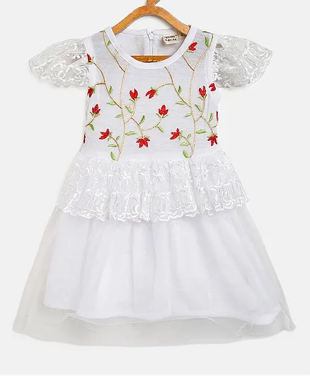 Bella Moda Short Sleeves Floral Work Lace Detailed Dress - White