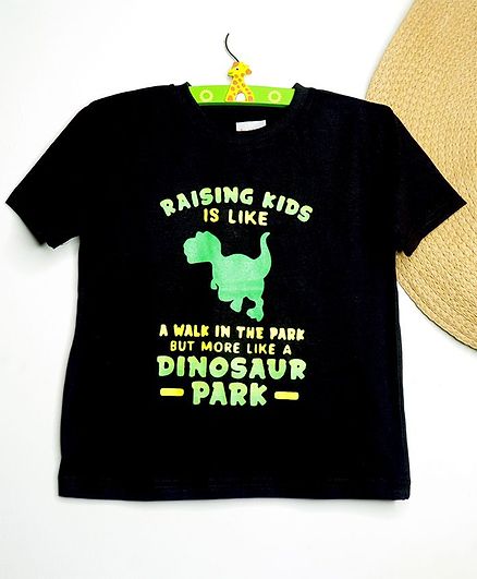 BAATCHEET Half Sleeves Tee Dino Print - Black