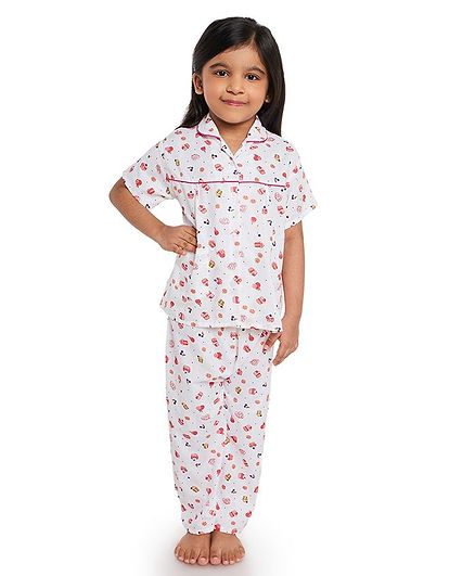Fuzzy Bear All Over Cupcake Printed Half Night Suit - White & Pink