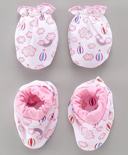 Child World Mittens And Booties Parachute Print - White Pink