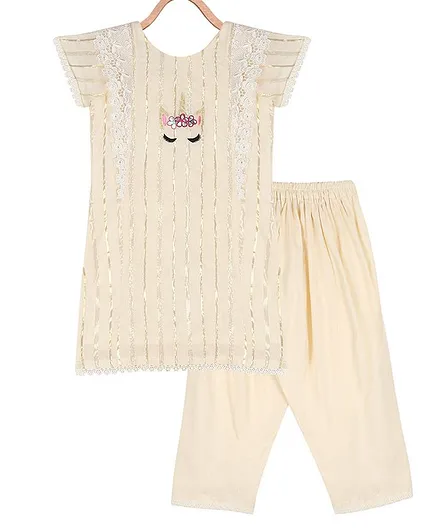 Neha Gursahani Short Sleeves Zari Work Floral Lace Detailed Unicorn Design Kurti With Salwar - Cream