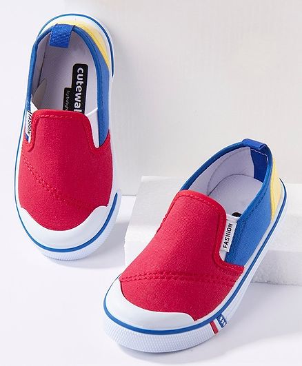 Cute Walk by Babyhug Casual Shoes - Red