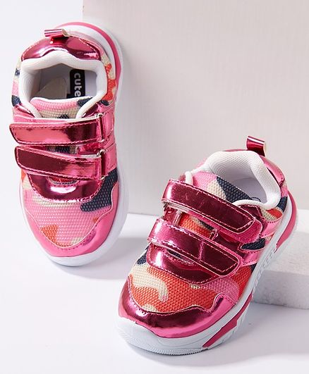 Cute Walk by Babyhug Casual Shoes - Fuchsia Pink