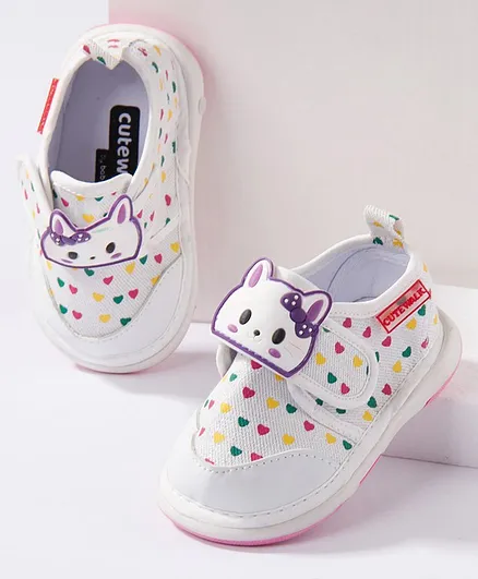 Cute Walk by Babyhug Canvas Shoes Animal Patch - White