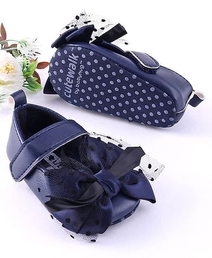 Cute Walk by Babyhug Booties Bow Applique - Navy Blue