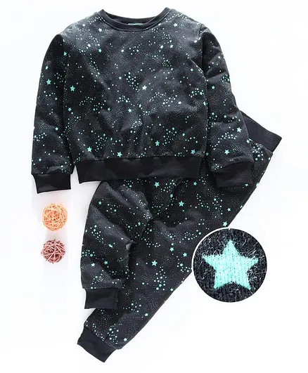 Tiara Full Sleeves Stars Print Sweatshirt With Track Pants - Black