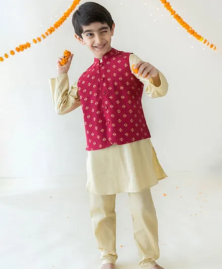 Campana Full Sleeves Kurta With Flower Print Detailing Jacket & Pajama - Gold & Red
