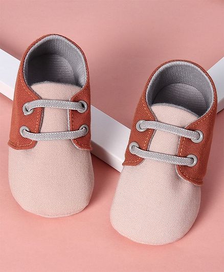 KIDLINGSS Solid Shoe Style Booties - Pink