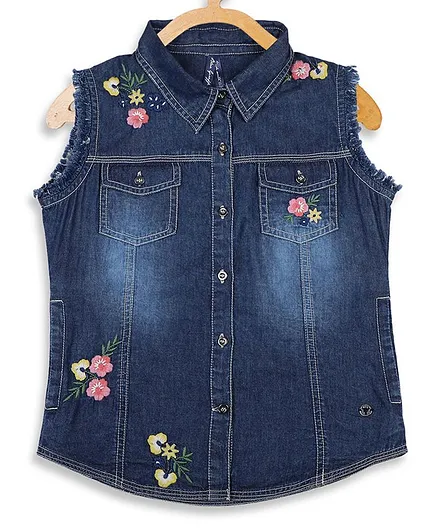 Blue Giraffe Sleeveless Flower Embroidered Jacket - Blue