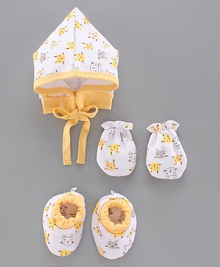 Child World Cap & Mittens With Booties Animal Print Yellow White - Diameter