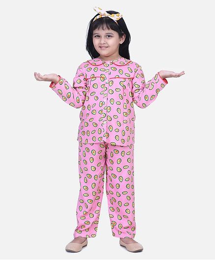 BownBee Full Sleeves Kiwi Print Night Suit - Pink
