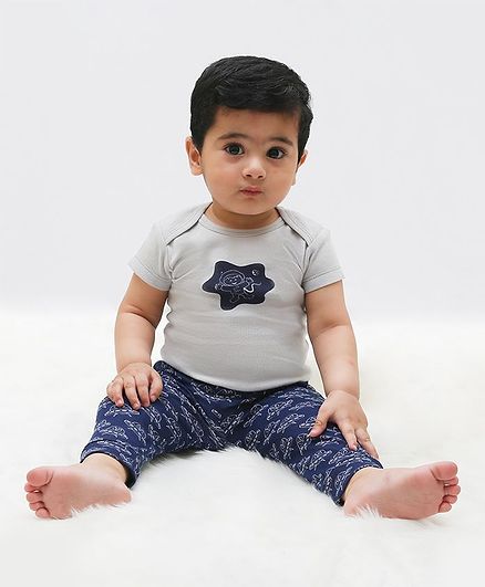 Kaarpas Organic Cotton Short Sleeves Astronauts Print Onesie With Pants - Grey & Blue