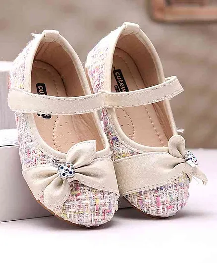 Cute Walk by Babyhug Bellies With Bow Motif - Beige