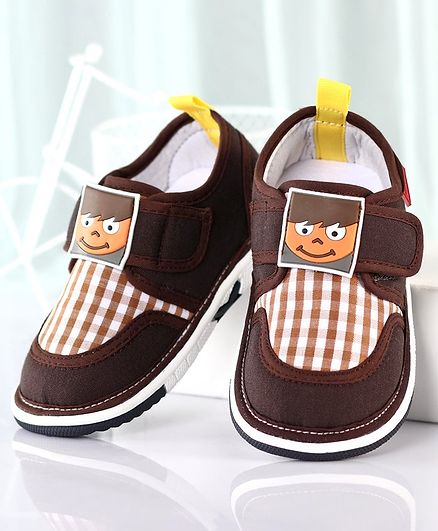 Cute Walk by Babyhug Casual Shoes Boy Applique - Brown