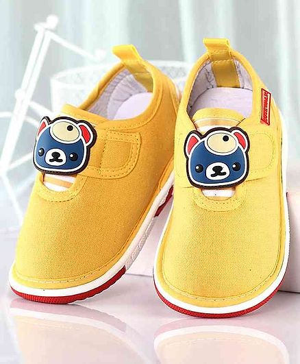 Cute Walk by Babyhug Casual Shoes - Yellow