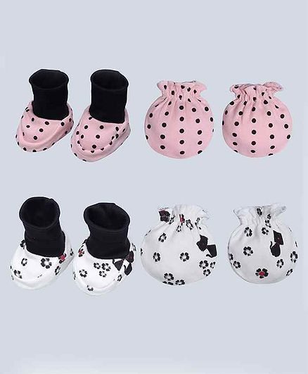 Grandma's Cat Printed Mittens and Booties Set Pack of 2 - White