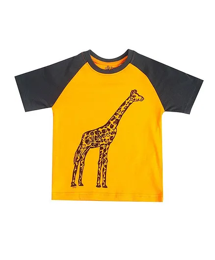 The Talking Canvas Raglan Half Sleeves Giraffe Printed Tee - Yellow