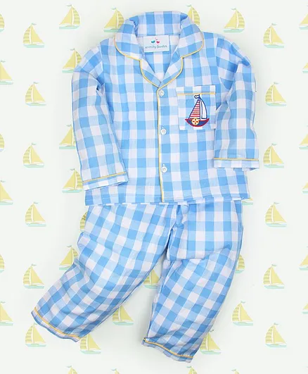 Knitting Doodles Full Sleeves Checked Boat Embroidery On Pocket Night Suit - Blue & White