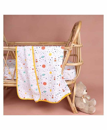 Kicks & Crawl Space Explorer Organic Reversible Blanket - White Yellow