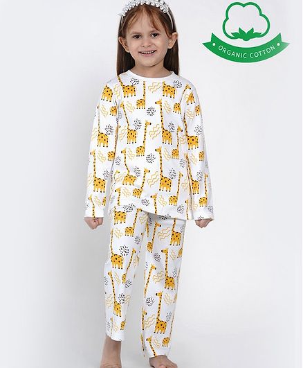 berrytree Organic Cotton Full Sleeves Giraffe Print Night Suit - Yellow