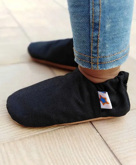 Skips Solid Colour Soft Booties - Black