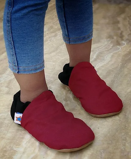 Skips Double Colour Soft Booties - Maroon Black