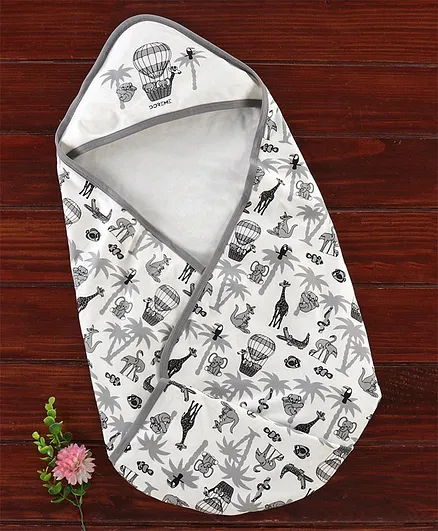 Doreme Hooded Wrapper Animal Print - Grey
