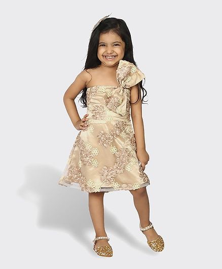 Tic Tac Toe Sleeveless Rose Flower Embellished Party Dress With Bow - Golden