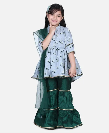Whitehenz Clothing Three Fourth Sleeves Floral Print Peplum Kurta With Sharara & Dupatta - Grey & Green