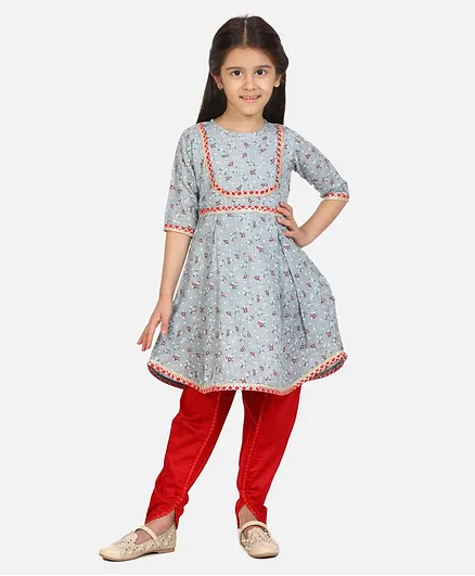 Whitehenz Clothing Three Fourth Sleeves Floral Print Anarkali Kurta With Salwar - Grey & Red