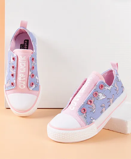 Cute Walk by Babyhug Casual Shoes Unicorn Print - Light Blue
