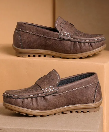 Cute Walk by Babyhug Printed Loafers - Brown
