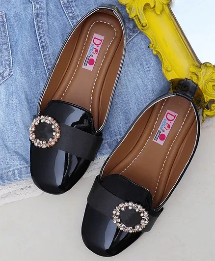D'chica Metal & Rhinestone Embellishment Ballerinas - Gold & Black